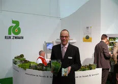Jan Doldersum presenteert de nieuwe producten van Rijk Zwaan. Salanova Multi-leaf was genomineerd voor de Fruit Logistica Innovation Award 2006.
