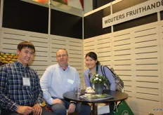 Kris Wouters van Wouters Fruithandel doet zaken met Aziatische klanten. Een belangrijke pijler voor Wouters is het hardfruit dat uitsluitend naar Rusland wordt geexporteerd